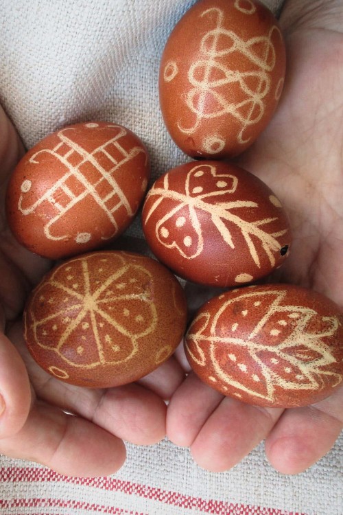 Truly Great Finds - Slovak Easter Eggs Design